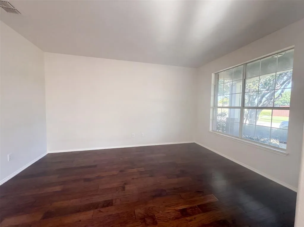 1304 Grapevine Drive
