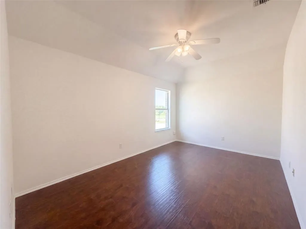 1304 Grapevine Drive