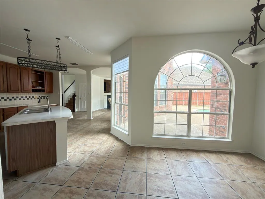 1328 Comanche Drive