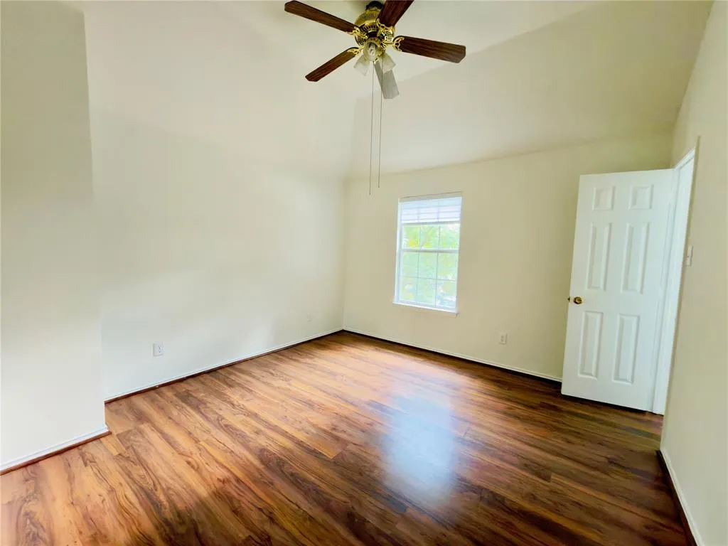 1328 Comanche Drive