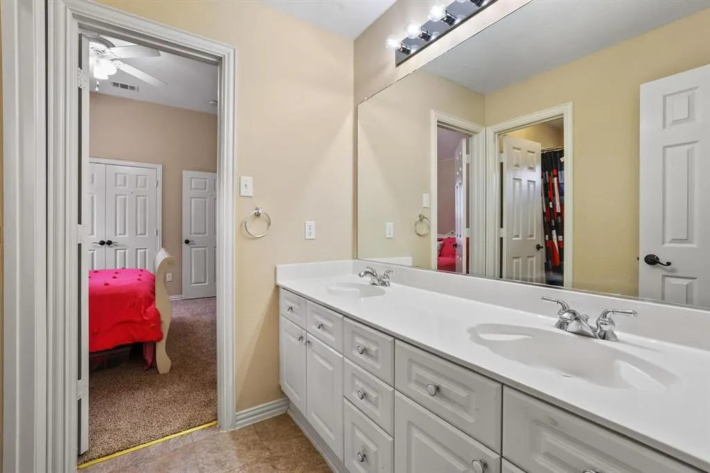 2986 Marlow Lane