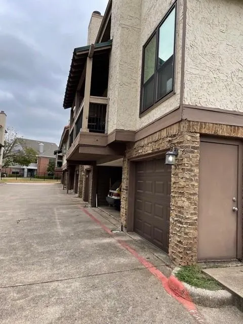 336 Melrose Drive #21C