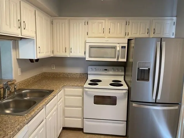 336 Melrose Drive #21C