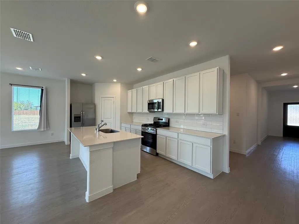 3025 Timber Ridge Drive