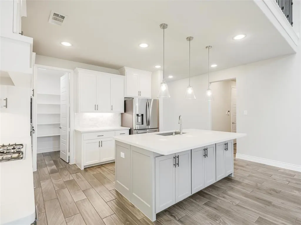 3240 Lexington Drive