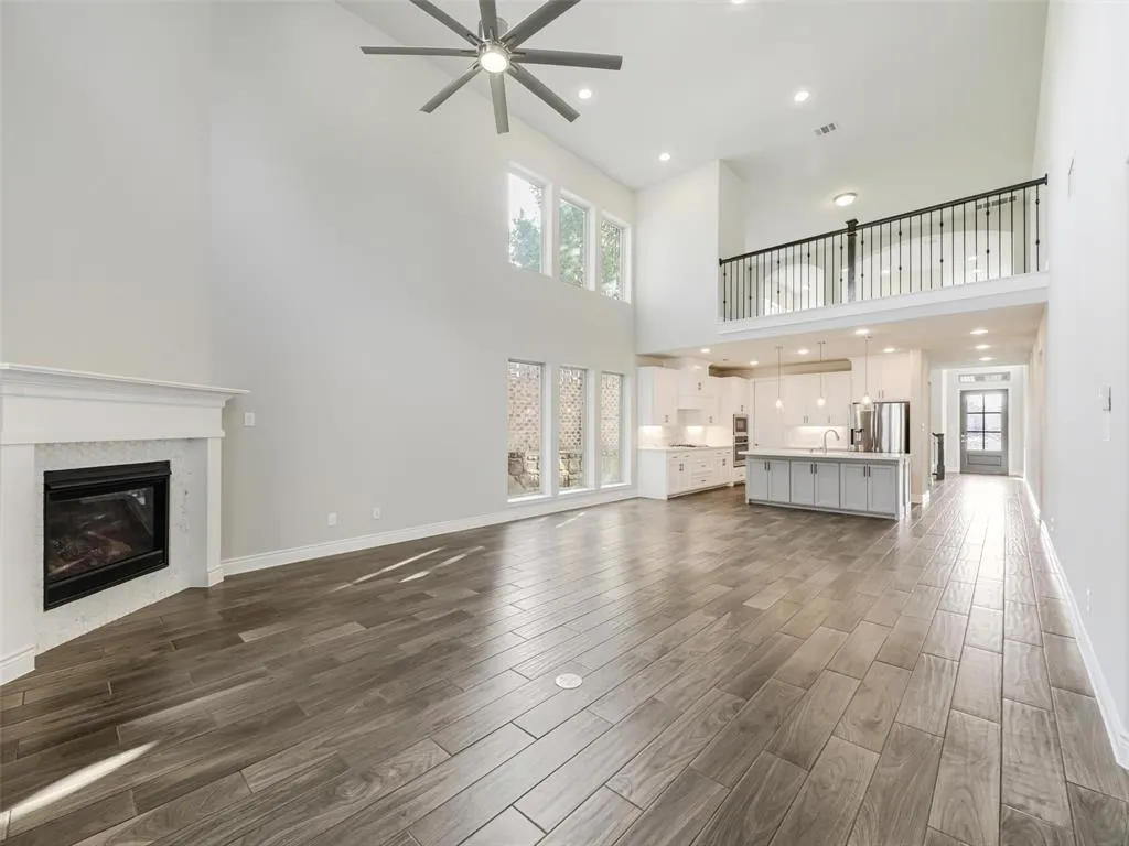 3240 Lexington Drive
