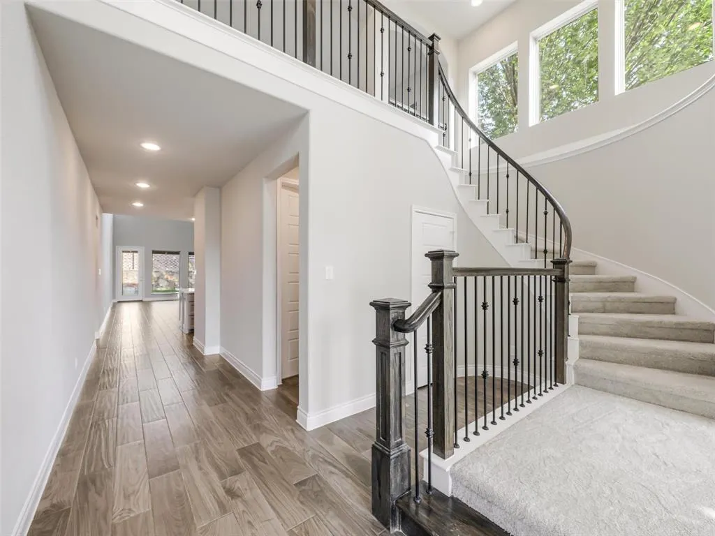 3240 Lexington Drive