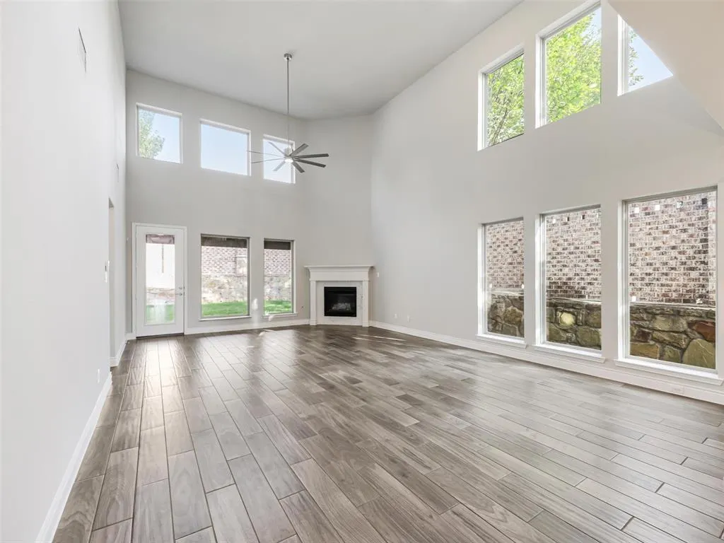 3240 Lexington Drive