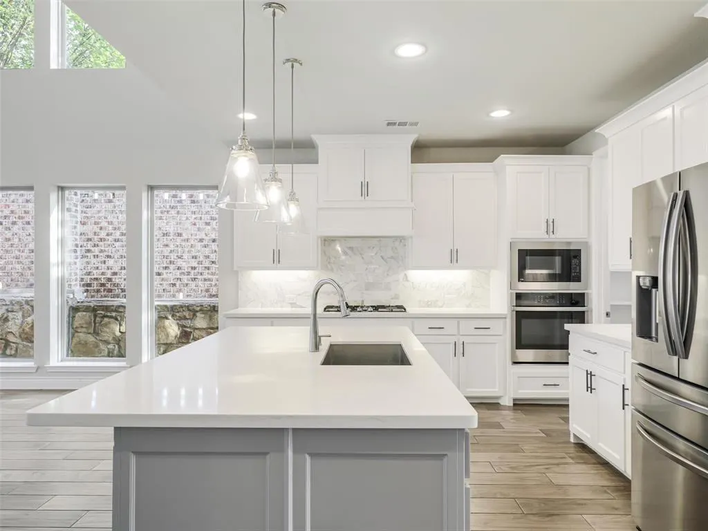 3240 Lexington Drive
