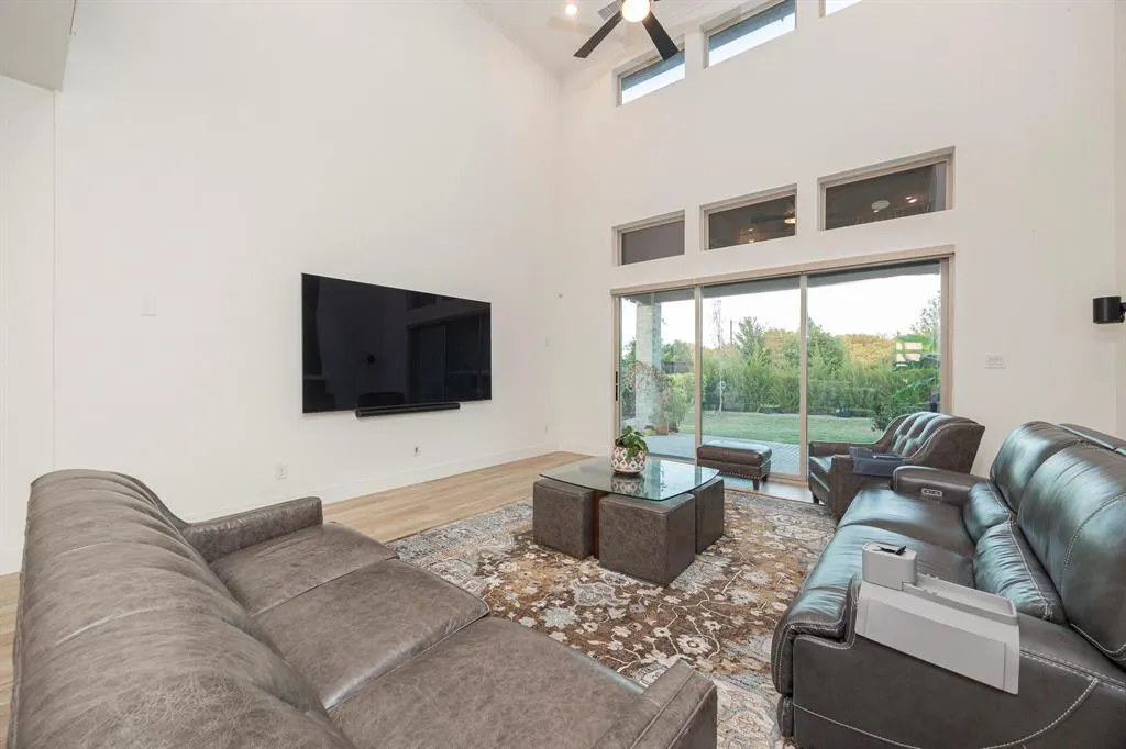 1670 Mcmaster Lane