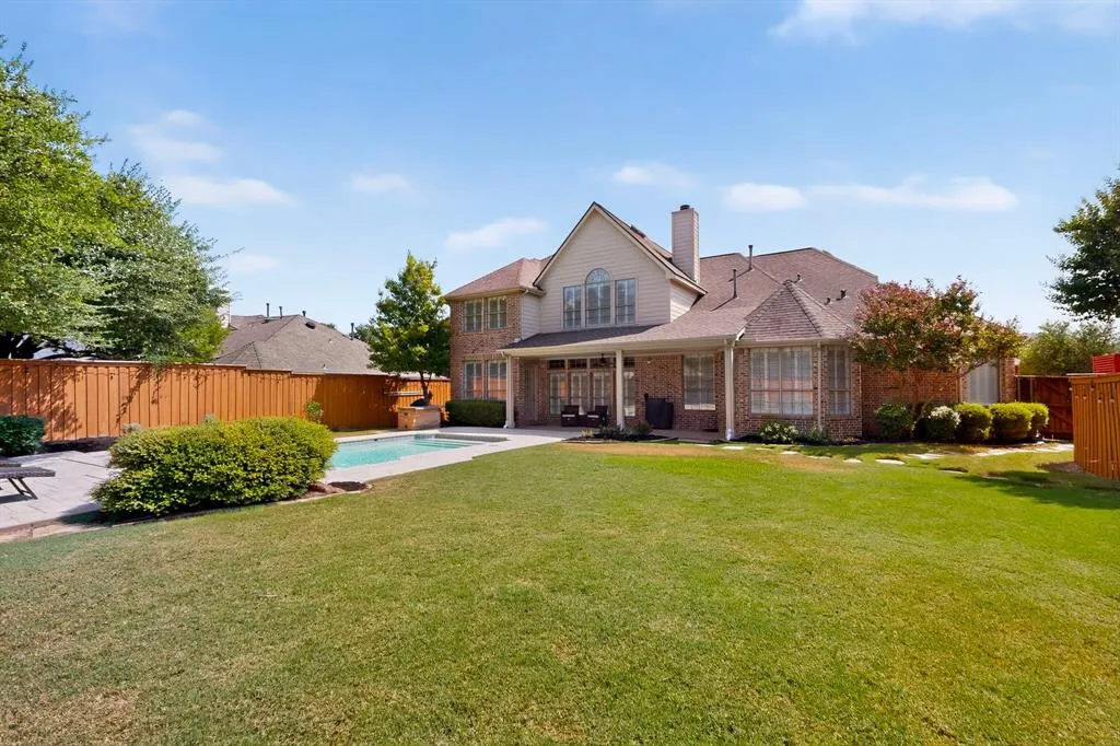 1921 Armstrong Drive