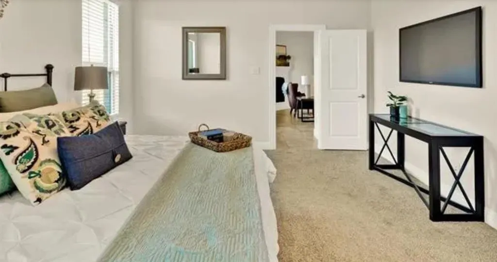 10905 Aledo Lane