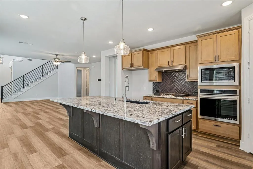 1920 Dappled Grey Avenue