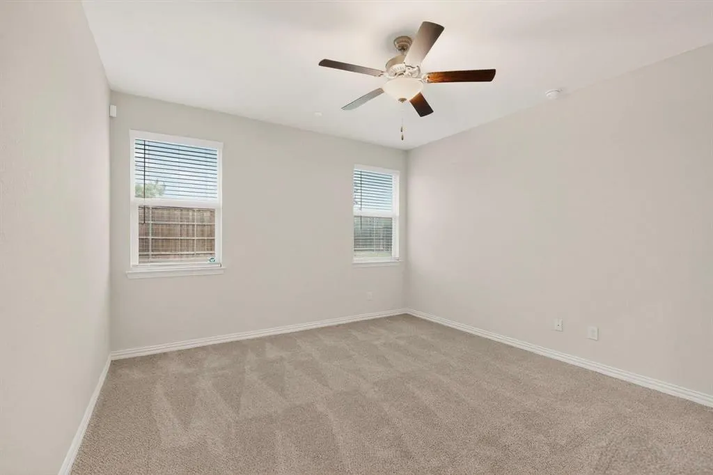3321 Riverside Drive