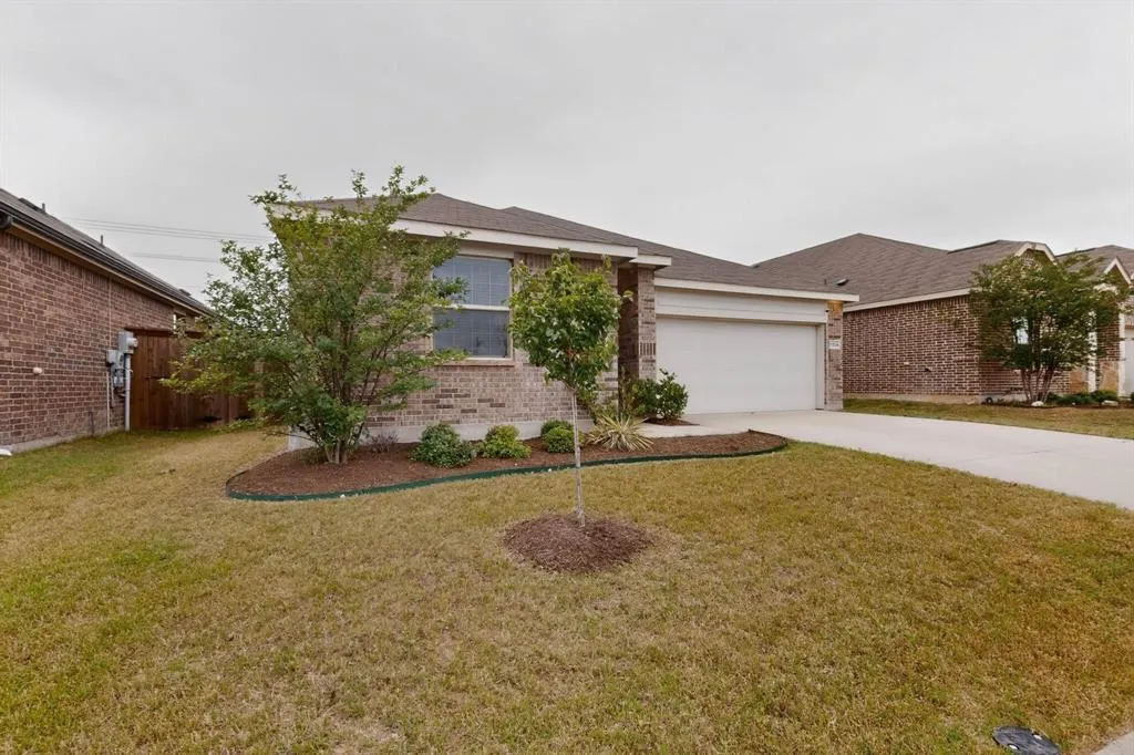 3321 Riverside Drive