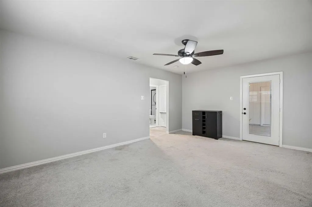1605 Versailles Drive