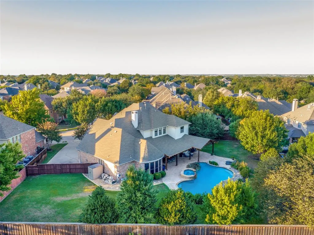 7501 Thistledown Drive