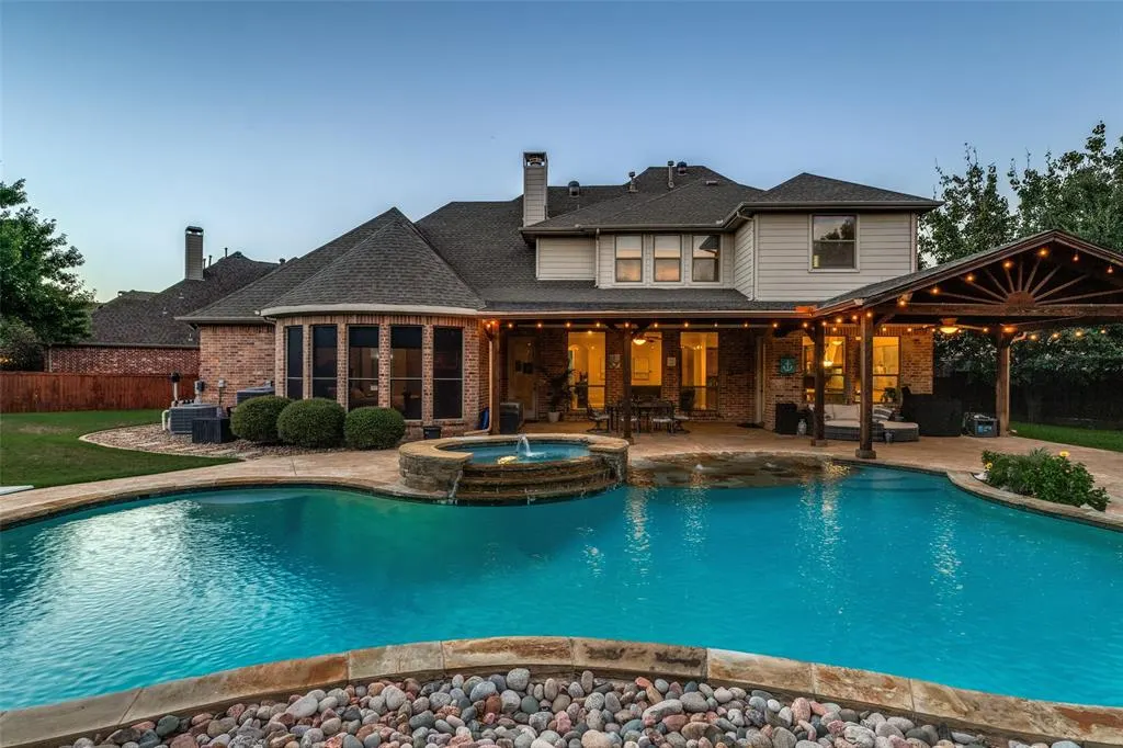 7501 Thistledown Drive