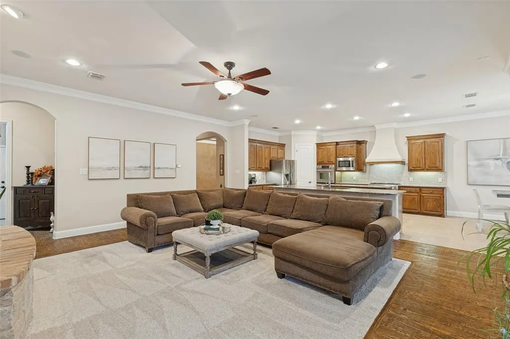 7501 Thistledown Drive
