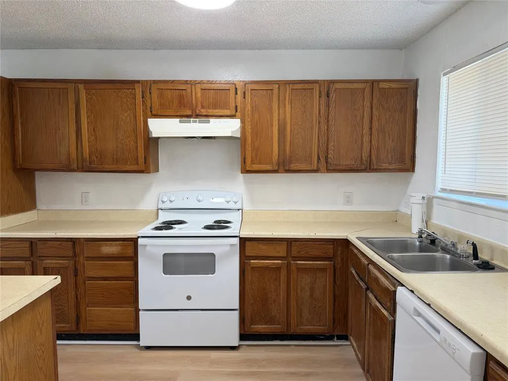 7552 Boxwood Court