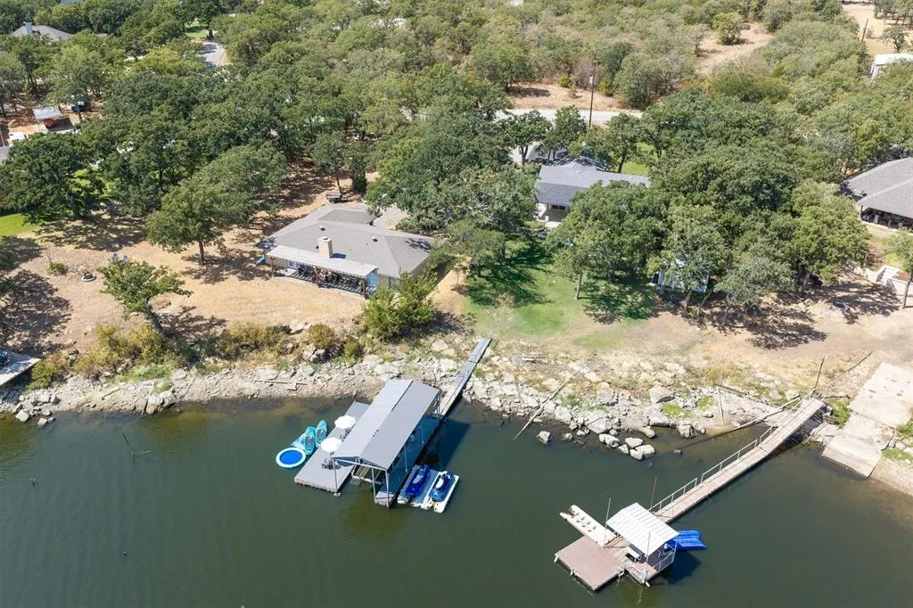 1599 Country Club Road