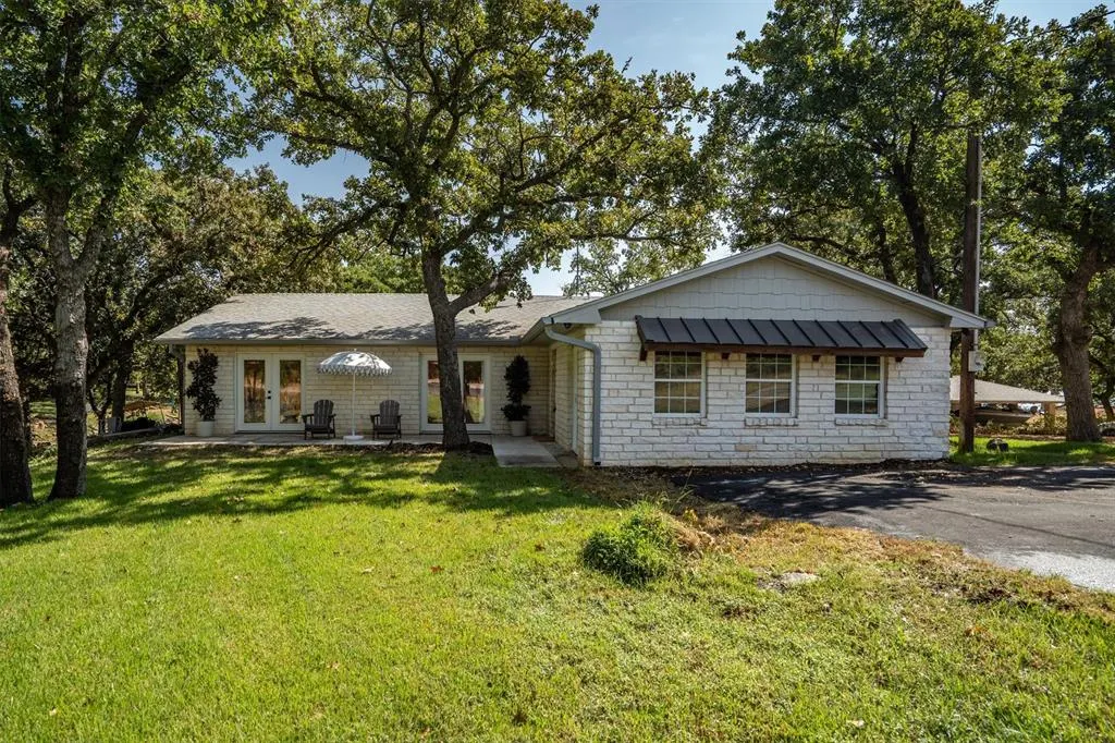 1599 Country Club Road