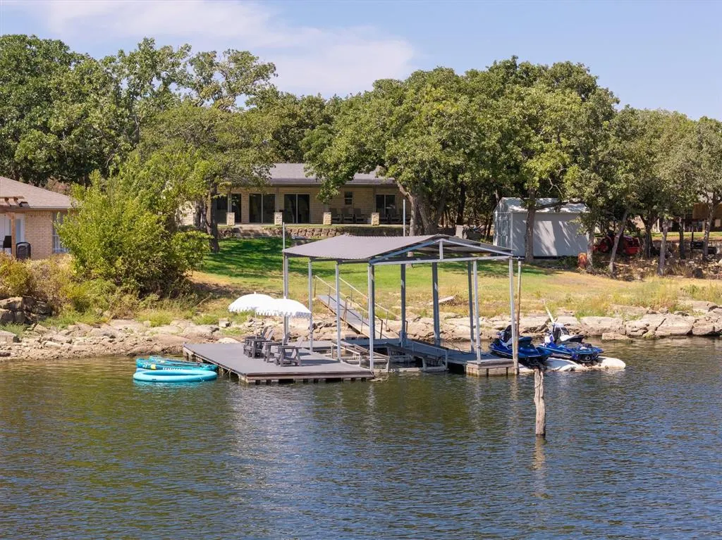 1599 Country Club Road