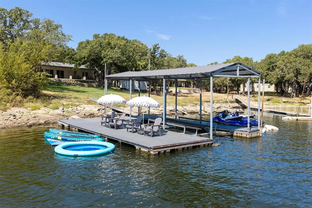 1599 Country Club Road