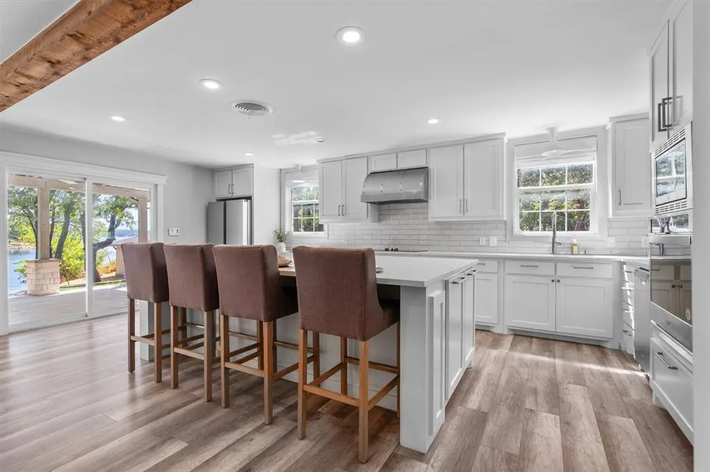 1599 Country Club Road