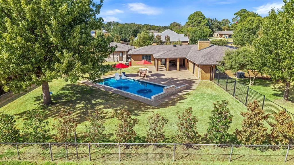 1804 Twin Brook Turn