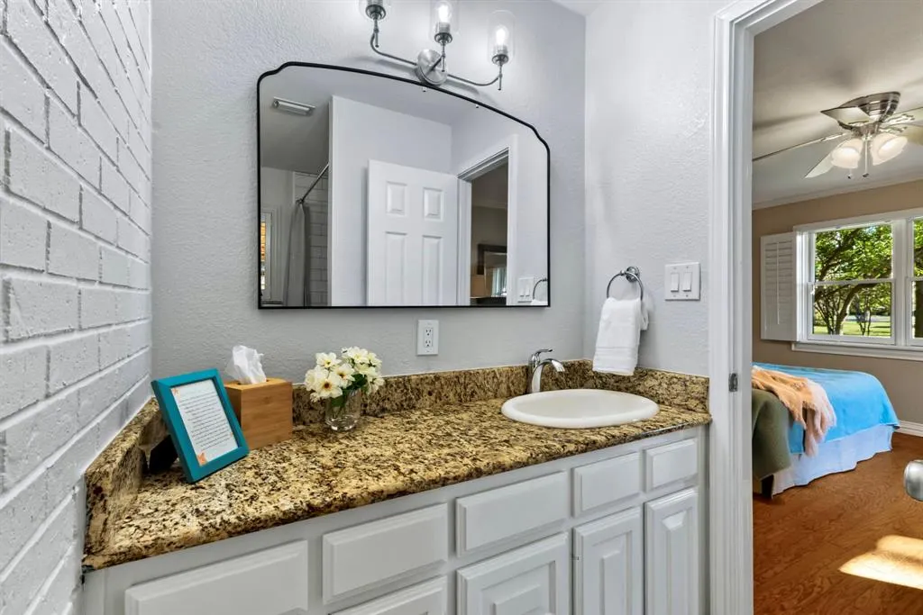 1804 Twin Brook Turn