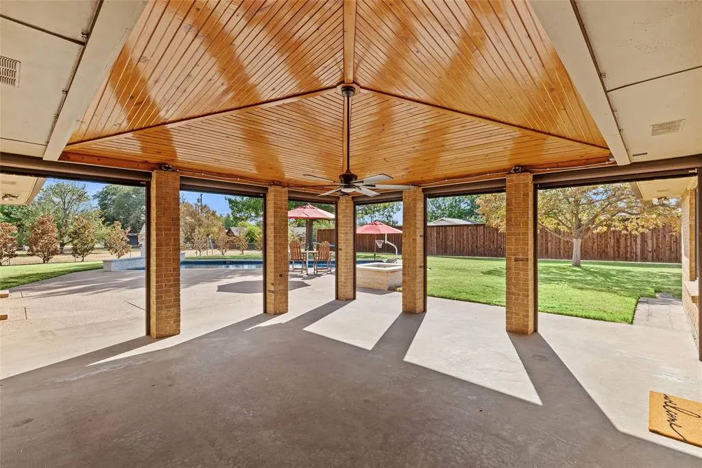 1804 Twin Brook Turn
