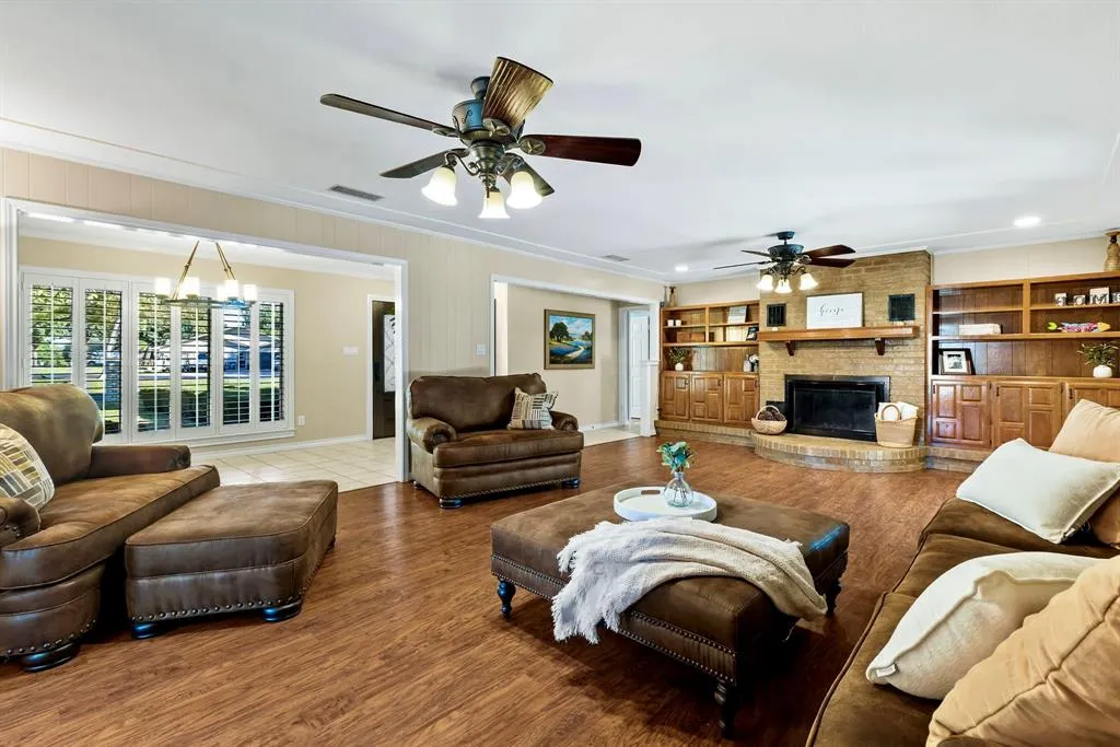 1804 Twin Brook Turn