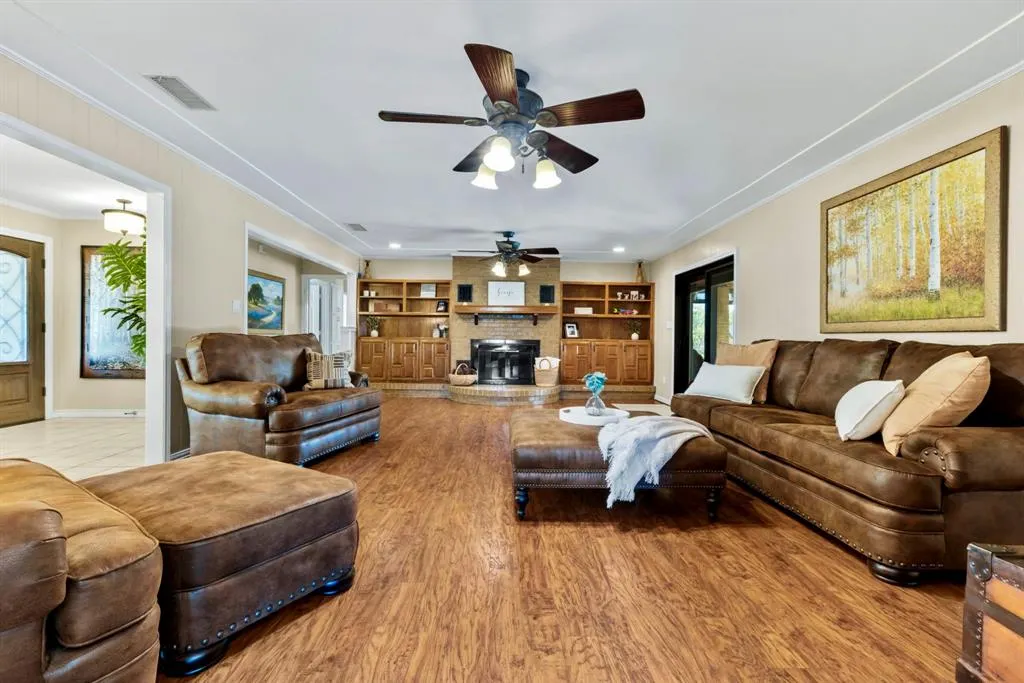 1804 Twin Brook Turn