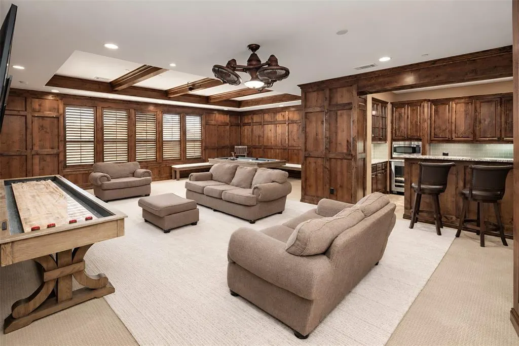 1819 Truscott Lane