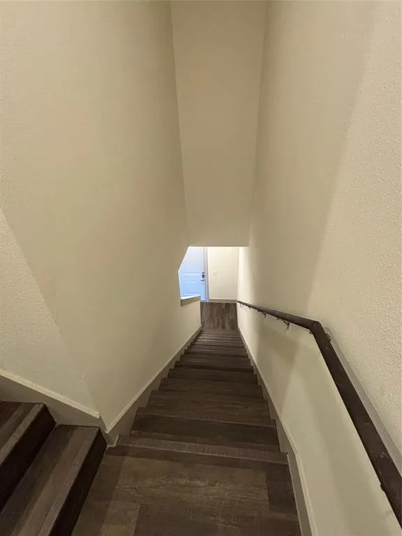 2036 Oak Grove #117