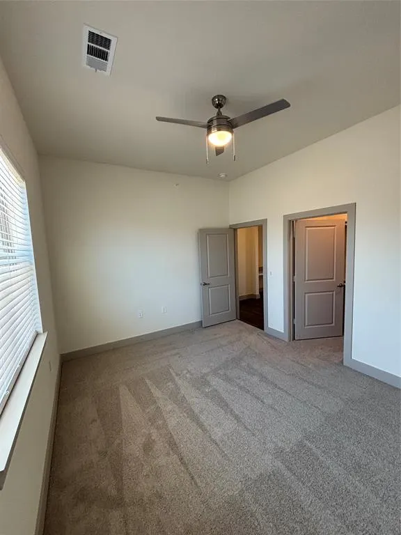 2036 Oak Grove #117