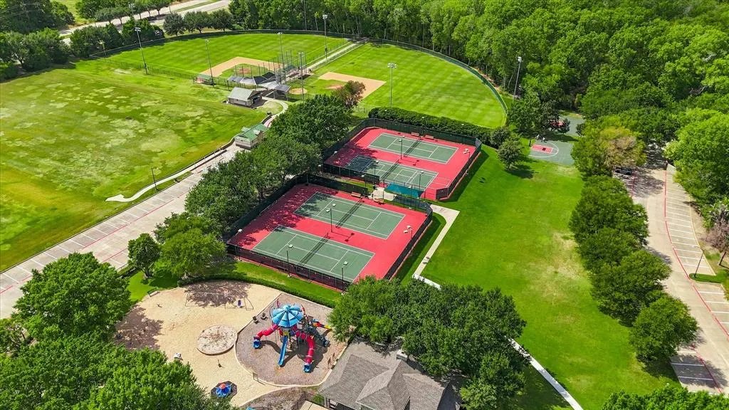 1125 Shadetree Lane