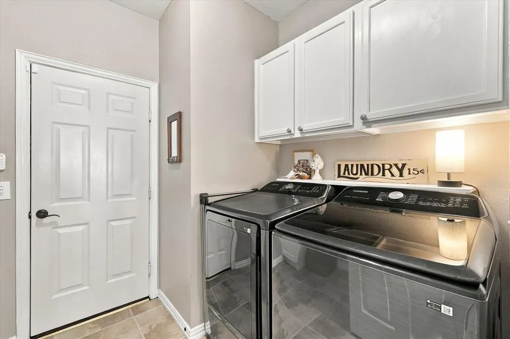 1125 Shadetree Lane