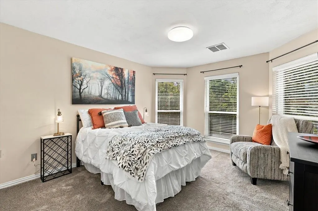 1125 Shadetree Lane