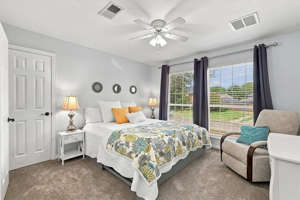 1125 Shadetree Lane