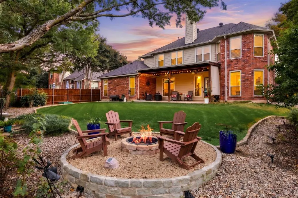 1125 Shadetree Lane