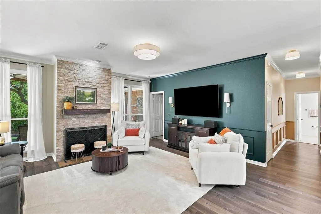1125 Shadetree Lane