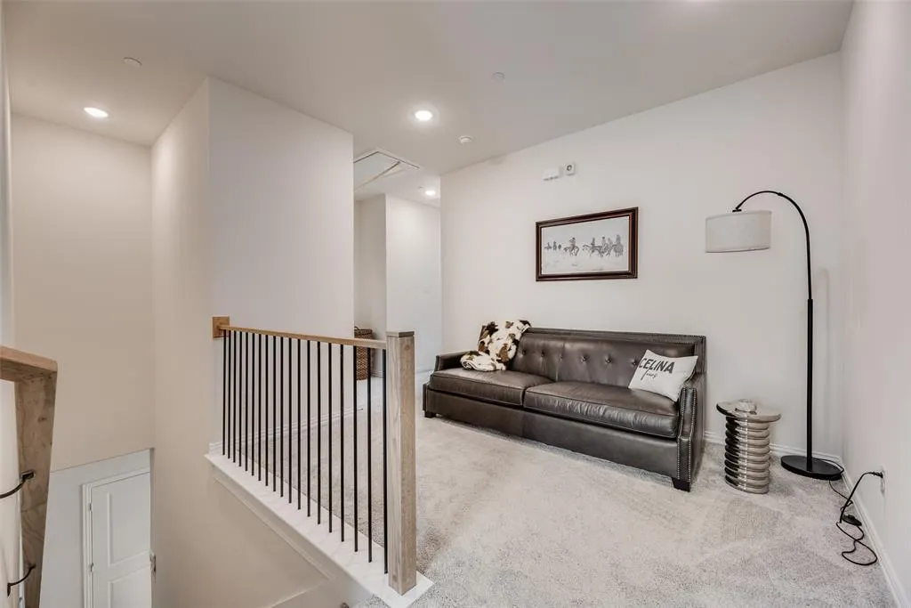 1319 Hill Country Place
