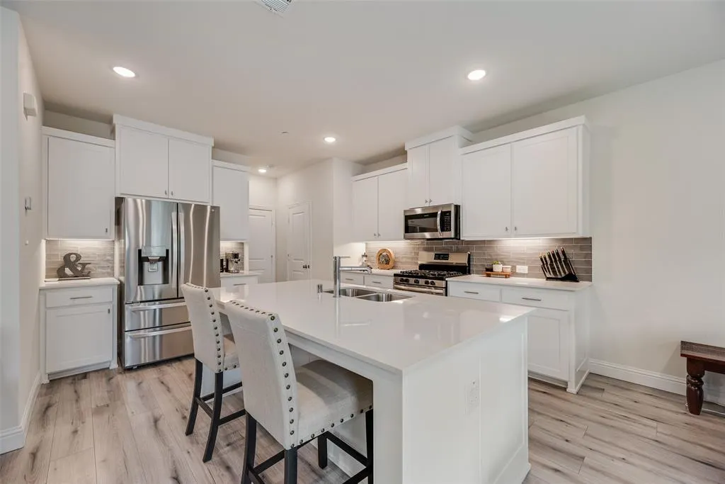 1319 Hill Country Place