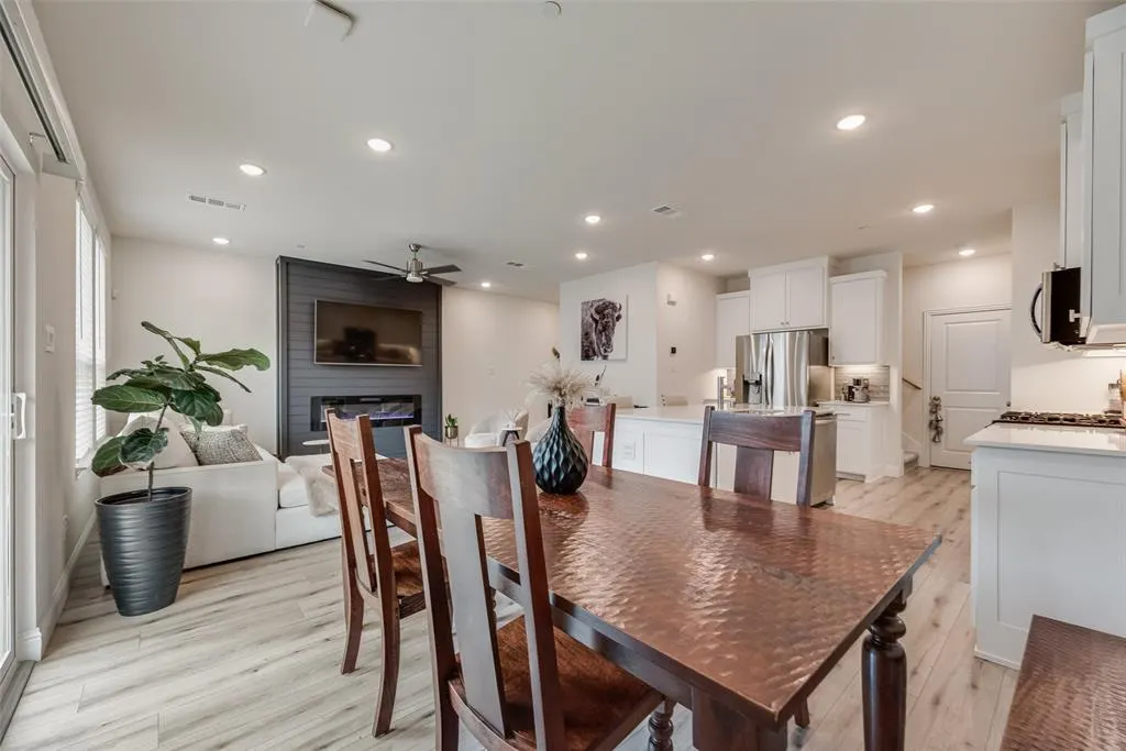 1319 Hill Country Place