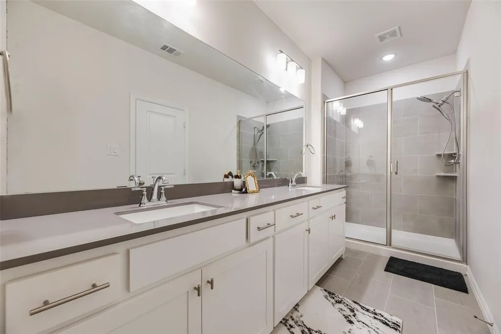 1319 Hill Country Place