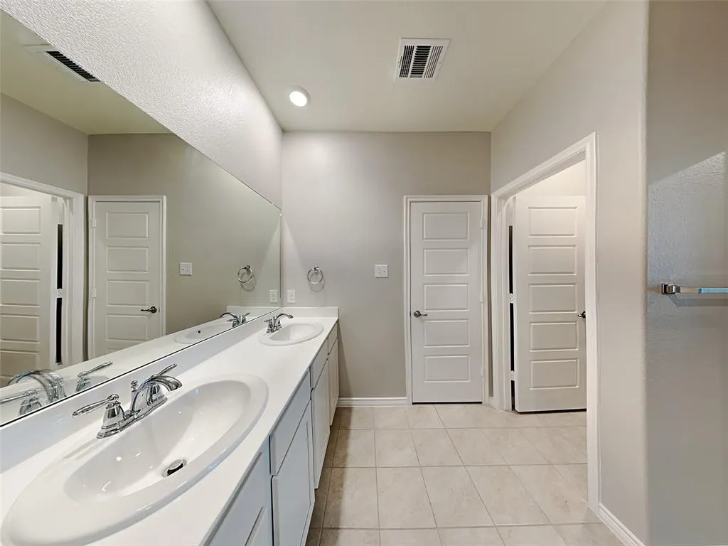 2337 Larimar Drive