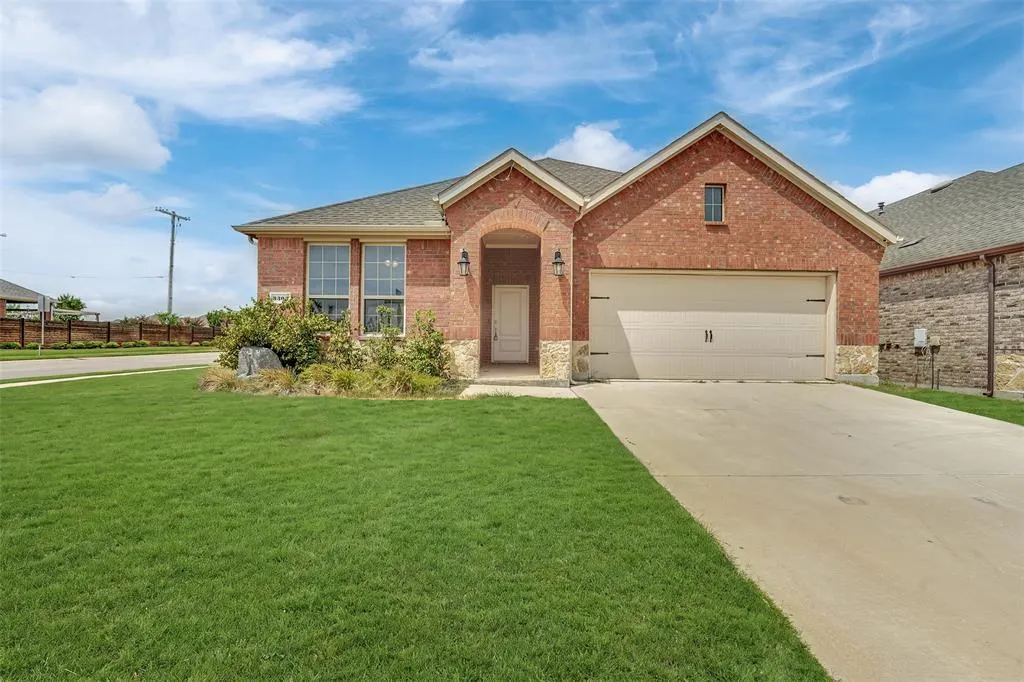 3303 Brady Starr Drive