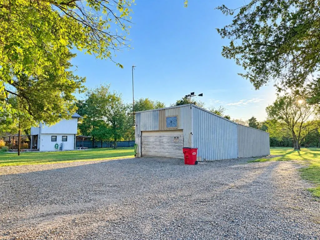 351 County Road 2274